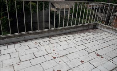 Casa Tipo Chale 4 Ambientes  - Moron Sur