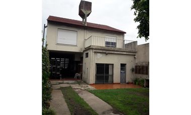 Casa Tipo Chale 4 Ambientes  - Moron Sur