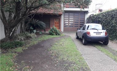 Casa Tipo Chale 4 Ambientes  - Moron Sur