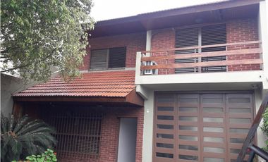 Casa Tipo Chale 4 Ambientes  - Moron Sur