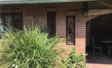 Casa Chalet 6 Ambientes- Ituzaingó Norte