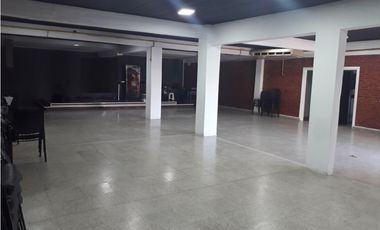 Edificio Comercial - Oportunidad Retasado-Ituzaingó Sur