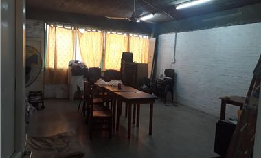 Edificio Comercial - Oportunidad Retasado-Ituzaingó Sur