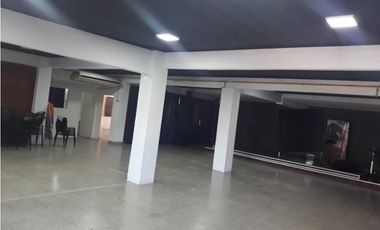 Edificio Comercial - Oportunidad Retasado-Ituzaingó Sur