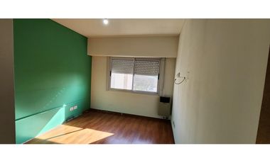 Venta Departamento 2 ambientes con cochera