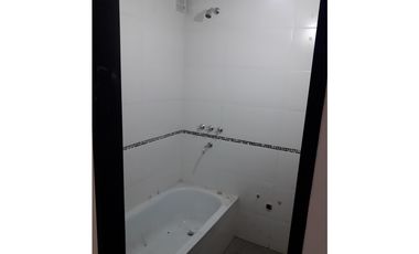 Departamento 3 Ambientes a Estrenar con Cochera. - Castelar Norte