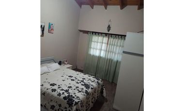 Casa 4 Ambientes en  Venta Ituzaingo Norte