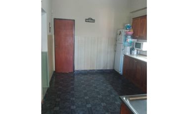 Casa 4 Ambientes en  Venta Ituzaingo Norte