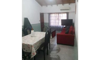 Casa 4 Ambientes en  Venta Ituzaingo Norte
