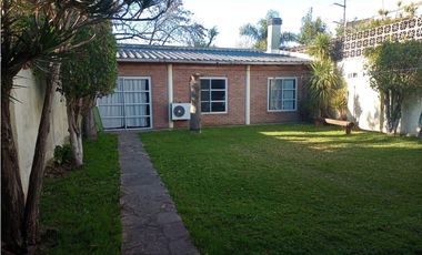 Casa 4 Ambientes en  Venta Ituzaingo Norte