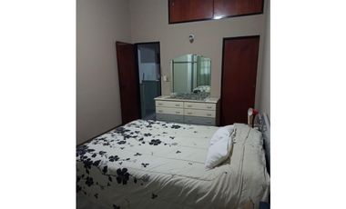 Casa 4 Ambientes en  Venta Ituzaingo Norte