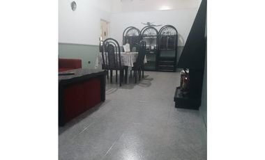 Casa 4 Ambientes en  Venta Ituzaingo Norte