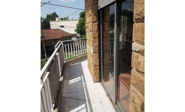 CASA AMERICANA3 AMBIENTES EN DOS PLANTAS CON LOCAL COMERCIAL- Ituzaingó Norte