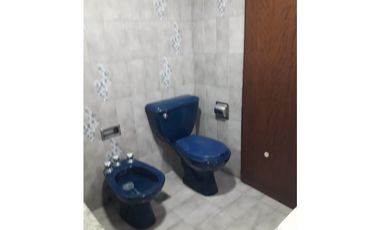 CASA AMERICANA3 AMBIENTES EN DOS PLANTAS CON LOCAL COMERCIAL- Ituzaingó Norte