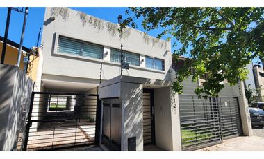 Departamento 4 Ambientes con cochera en Venta -Castelar Sur