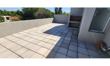 Departamento 4 Ambientes con cochera en Venta -Castelar Sur