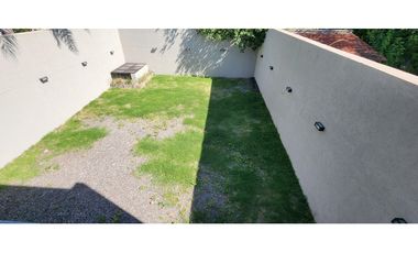 Departamento 4 Ambientes con cochera en Venta -Castelar Sur