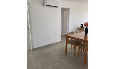 Departamento de 2 ambientes en Ituzaingo Sur con cochera y terraza privada.