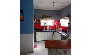 Casa 4 Ambientes con Parque en  Venta Merlo Pontevedra