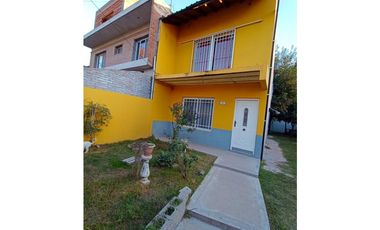 Casa 4 Ambientes con Parque en  Venta Merlo Pontevedra