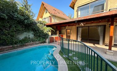 Espectacular casa en consolidado condominio cercano a Colegio San Francisco Javier