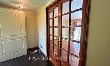 Espectacular casa en consolidado condominio cercano a Colegio San Francisco Javier