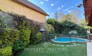 Espectacular casa en consolidado condominio cercano a Colegio San Francisco Javier