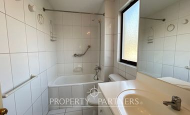 Espectacular casa en consolidado condominio cercano a Colegio San Francisco Javier