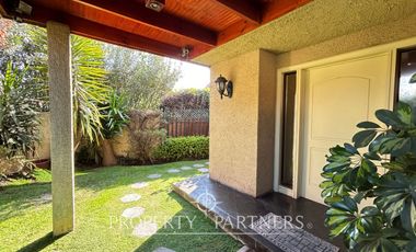 Espectacular casa en consolidado condominio cercano a Colegio San Francisco Javier