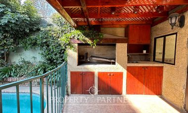 Espectacular casa en consolidado condominio cercano a Colegio San Francisco Javier