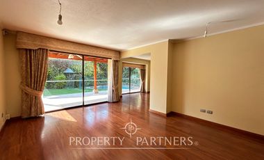 Espectacular casa en consolidado condominio cercano a Colegio San Francisco Javier