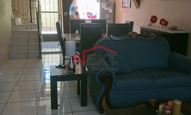 CASA EN VENTA AL  ORIENTE