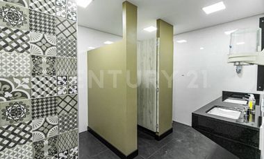 GRAN OPORTUNIDAD DE INVERSIÓN. EDIFICIO COMERCIAL PARA ESTRENAR