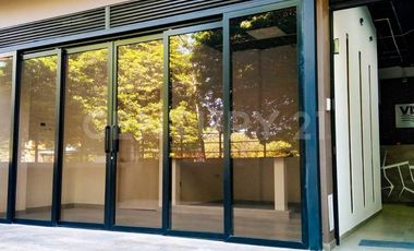 GRAN OPORTUNIDAD DE INVERSIÓN. EDIFICIO COMERCIAL PARA ESTRENAR