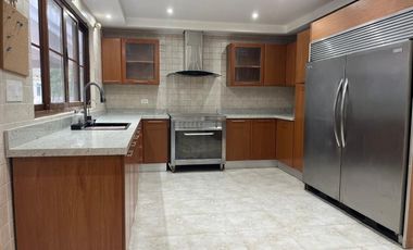 Vive en Grande: Venta de casa de Dos Niveles en Camino de Cruces