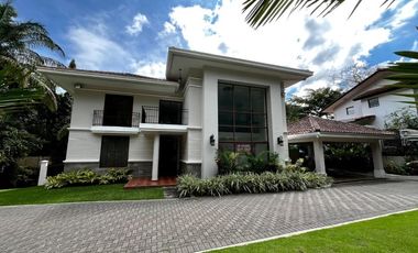 Vive en Grande: Venta de casa de Dos Niveles en Camino de Cruces