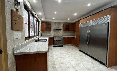 Vive en Grande: Venta de casa de Dos Niveles en Camino de Cruces