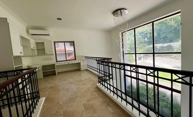 Vive en Grande: Venta de casa de Dos Niveles en Camino de Cruces