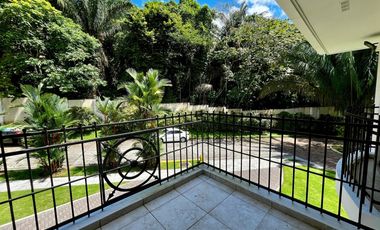 Vive en Grande: Venta de casa de Dos Niveles en Camino de Cruces