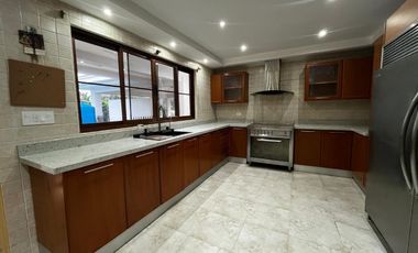 Vive en Grande: Venta de casa de Dos Niveles en Camino de Cruces