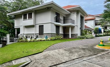 Vive en Grande: Venta de casa de Dos Niveles en Camino de Cruces