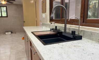 Vive en Grande: Venta de casa de Dos Niveles en Camino de Cruces