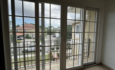 Amplia casa en Costa del Este, Residencia Costa Dorada