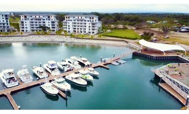 Frente al mar, con el lote mas amplio, en Buenaventura