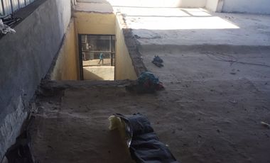 Edificio de 4 pisos, calle principal excelente ubicación