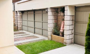 amplia casa en renta en metepec, cercana a tollocan y las torres.