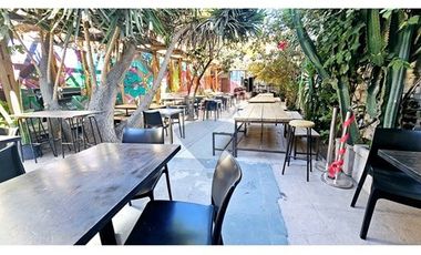 Venta DERECHO LLAVE Restaurant y Salón Eventos