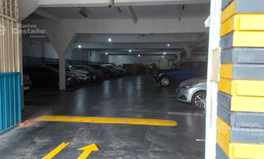 1 ½ de Av. Maipu. 100 cocheras. 2 plantas. 2000m2