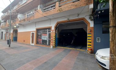 1 ½ de Av. Maipu. 100 cocheras. 2 plantas. 2000m2