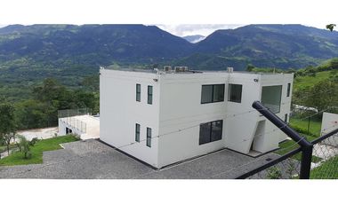 Maat Vende Casa en Condominio-Villeta 1.500m2 $1.650 Millones
